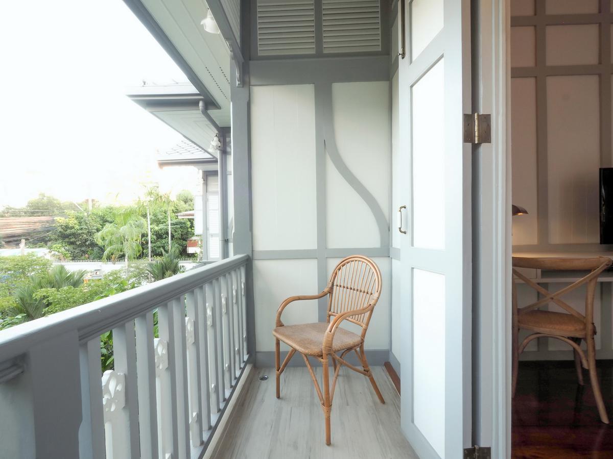 Kessara Hotel Bangkok Exteriör bild