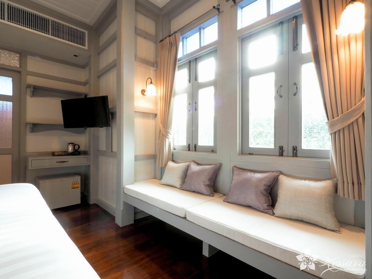 Kessara Hotel Bangkok Exteriör bild