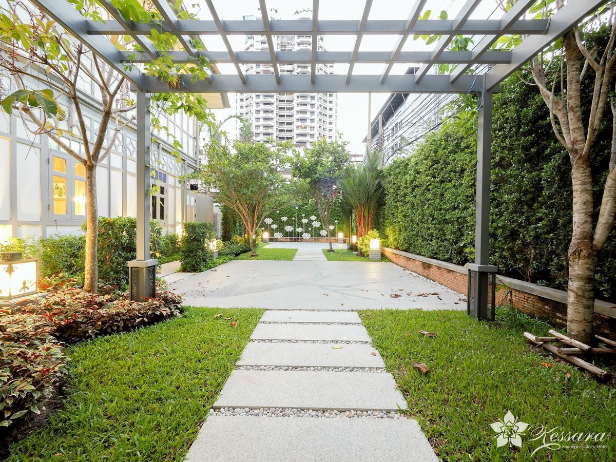 Kessara Hotel Bangkok Exteriör bild
