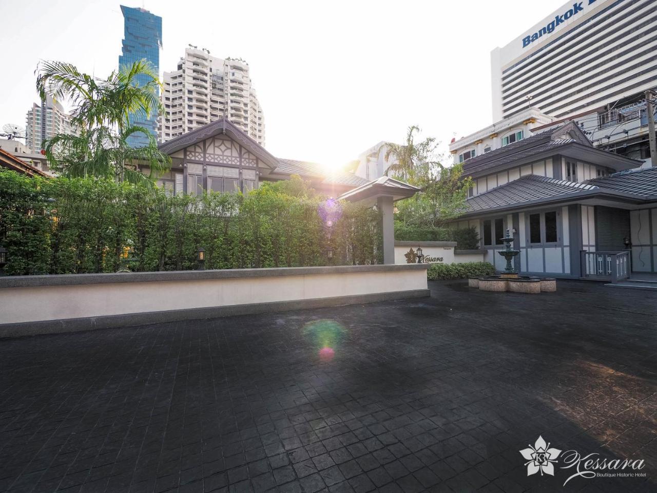 Kessara Hotel Bangkok Exteriör bild