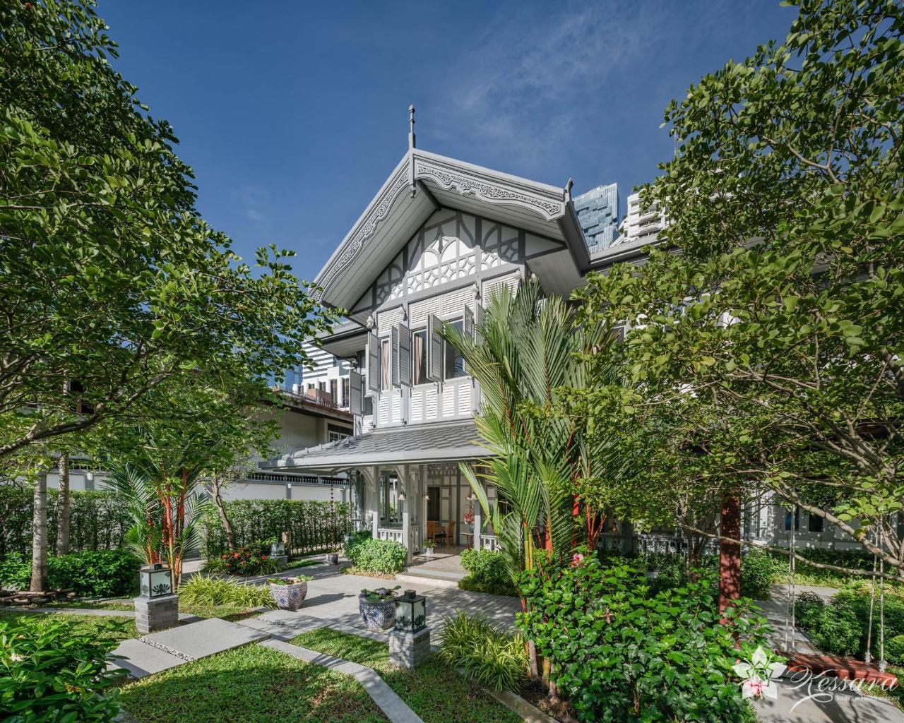 Kessara Hotel Bangkok Exteriör bild